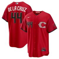 MLB002