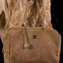 Luxury Designer Bag briefcases bowling casual tote Suede bags fashionable and high-end luxury women bags 26A