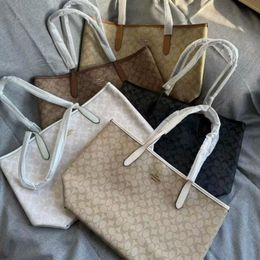 Coach New City33 Tote Magnetic Buckle Shopping Versatile Shoulder Large Capacity Handbag Classic Monogram Bag